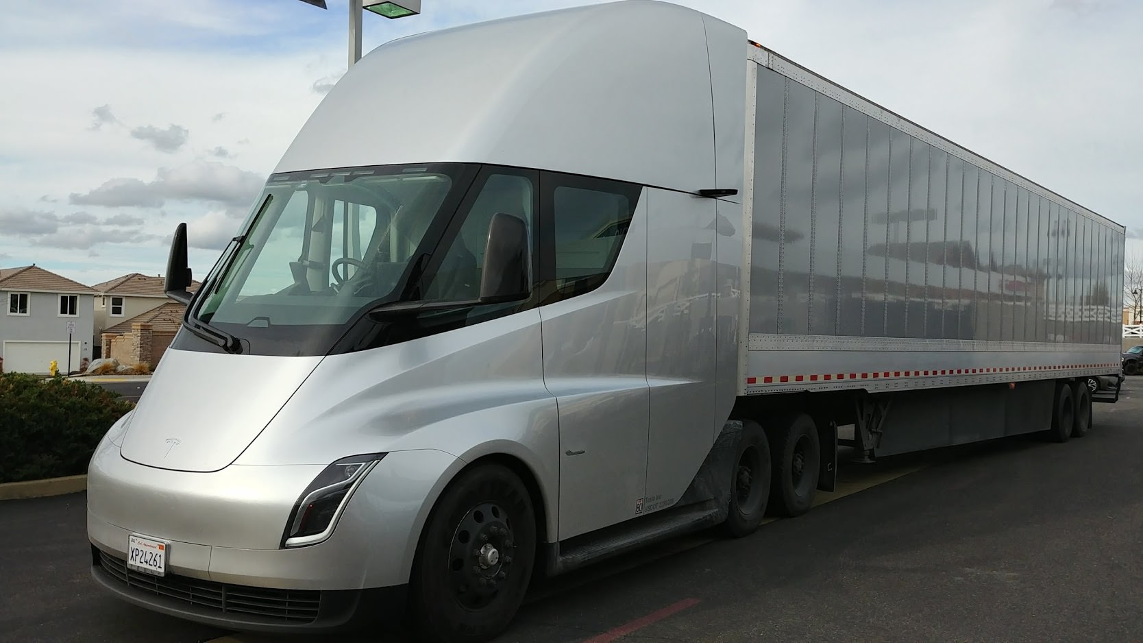 Picture of a Tesla Semi